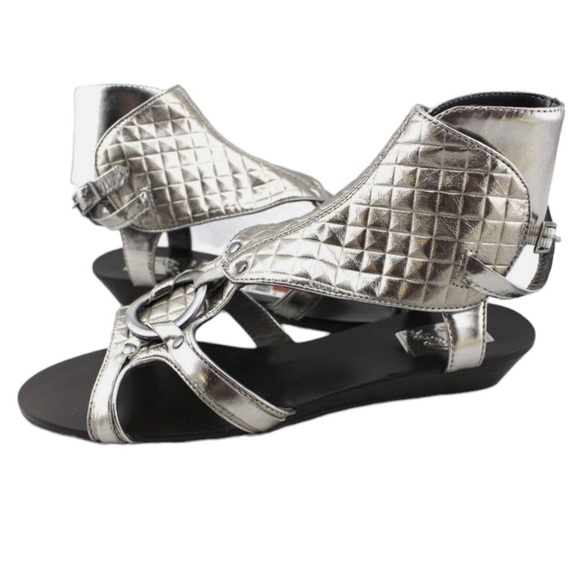 Naughty Monkey Genuine Leather Pewter Gladiator Style Sandals Size 8 - Picture 1 of 4
